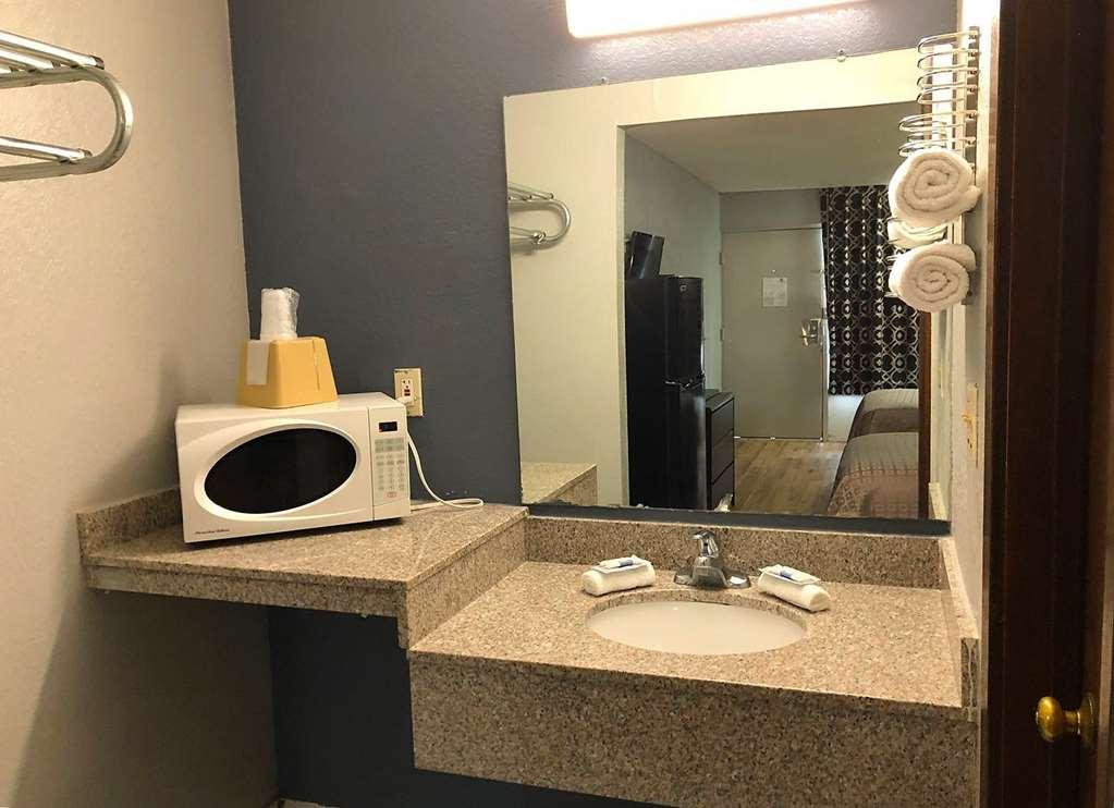 Americas Best Value Inn Garland Room photo