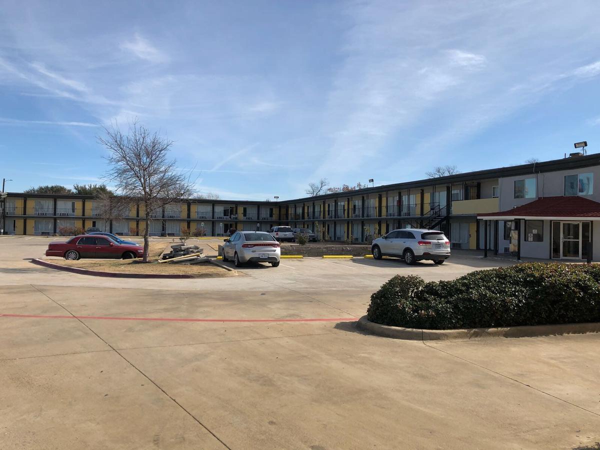 Americas Best Value Inn Garland Exterior photo